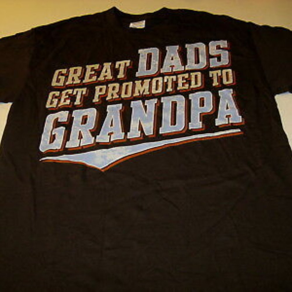 GREAT DADS GET PROMOTED TO GRANDPA BROWN MEN TEE